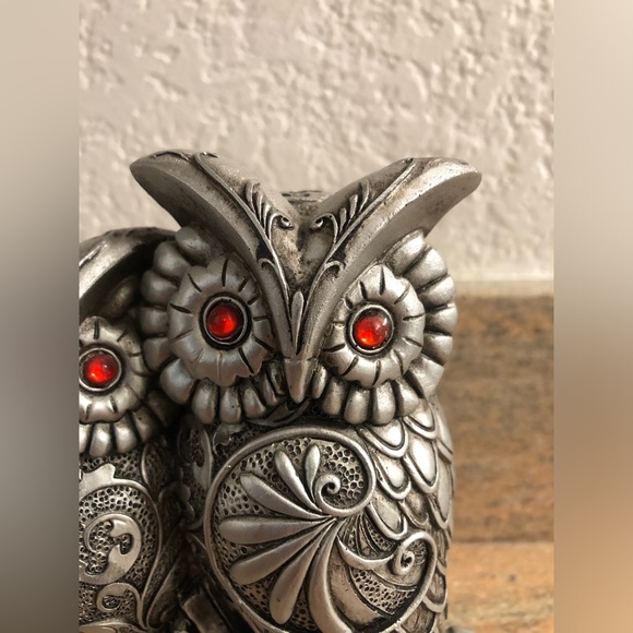 Silver Owls On Log with Red Gems Home Decor Figurine Statue 6" - Picture 2 of 9
